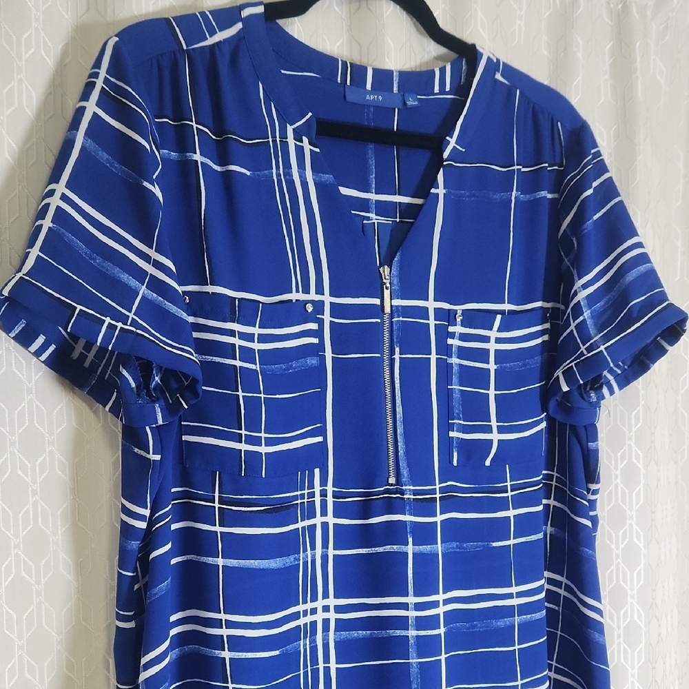 Apt. 9 Women's Blue and White Plaid Blouse - Picture 4 of 16